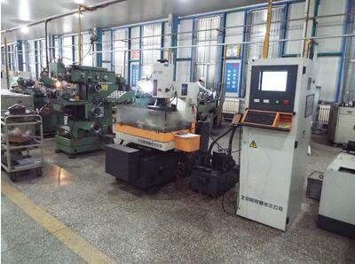 Wire cutting machine